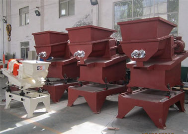Çin HDPE LDPE için 11KW Tek / Çift Vidalı Kuvvet Besleyici Extruder Isıtma Odası Fabrika