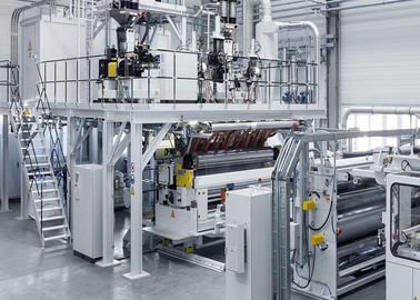Çin PVC Dökme Film Ekstrüzyon Hattı Rulo Yapma Makinesi Ekstrüzyon Laminasyonu Fabrika